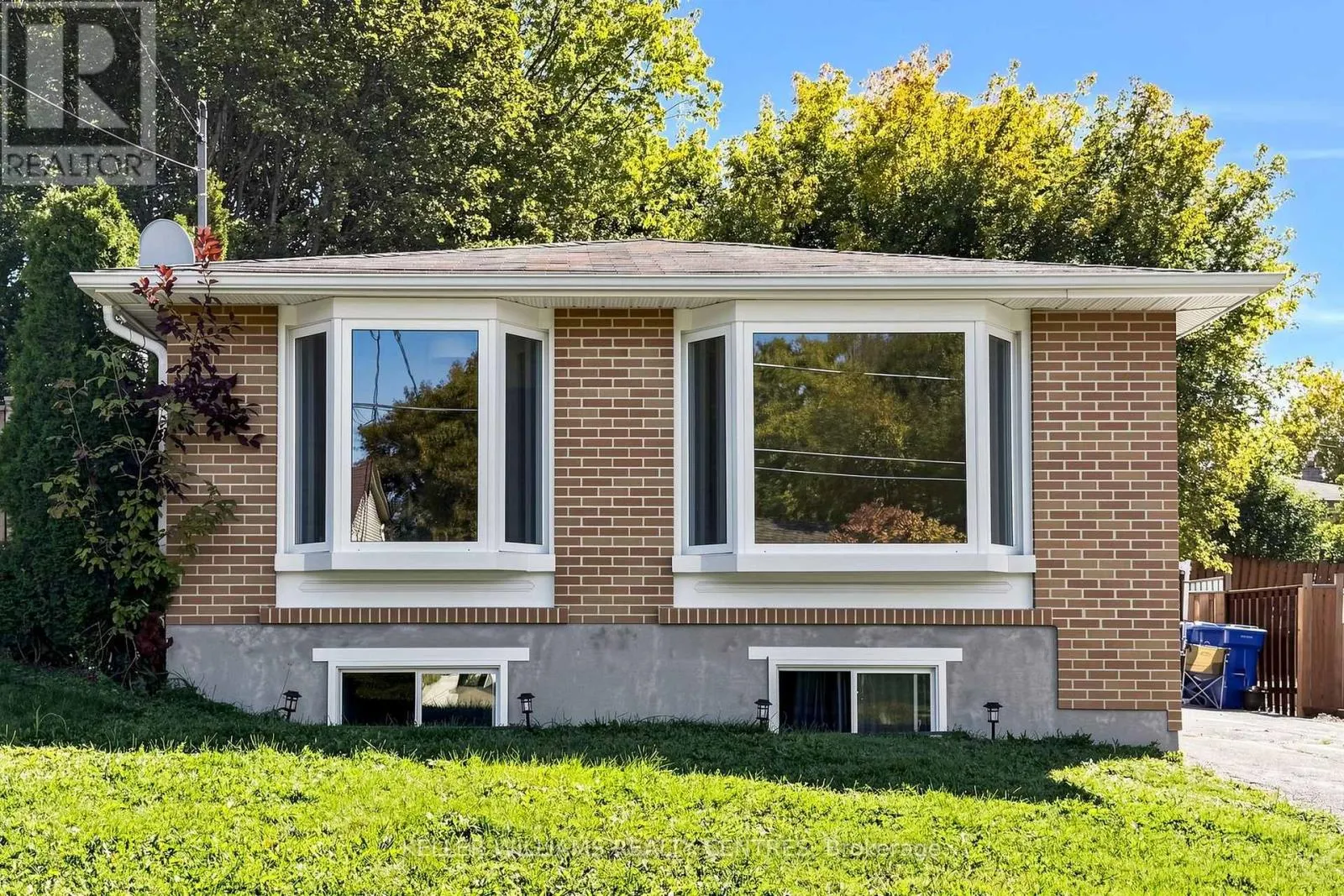 UPPER - 807 GREENFIELD CRESCENT