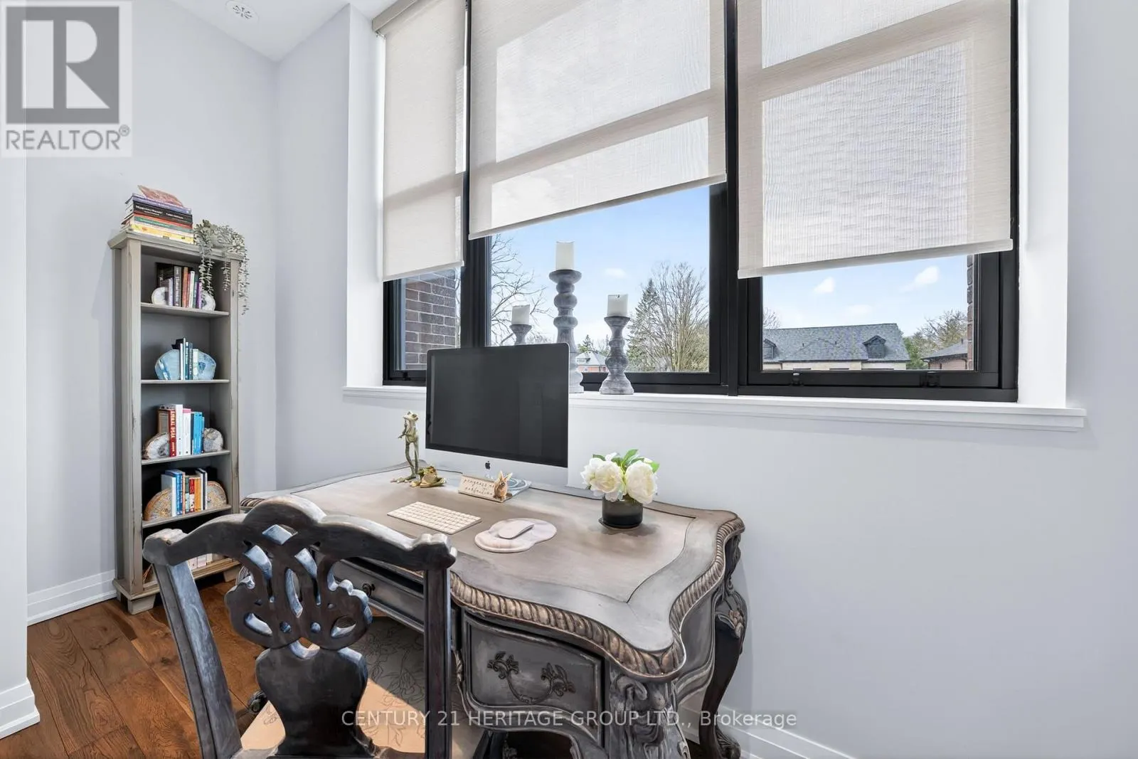 304 - 400 PARK AVENUE