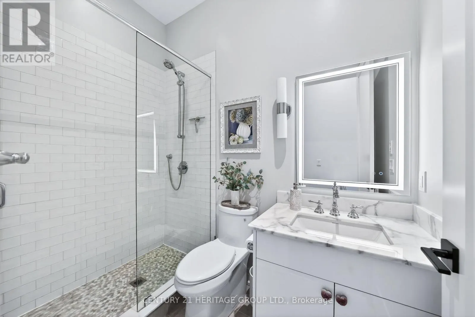 304 - 400 PARK AVENUE