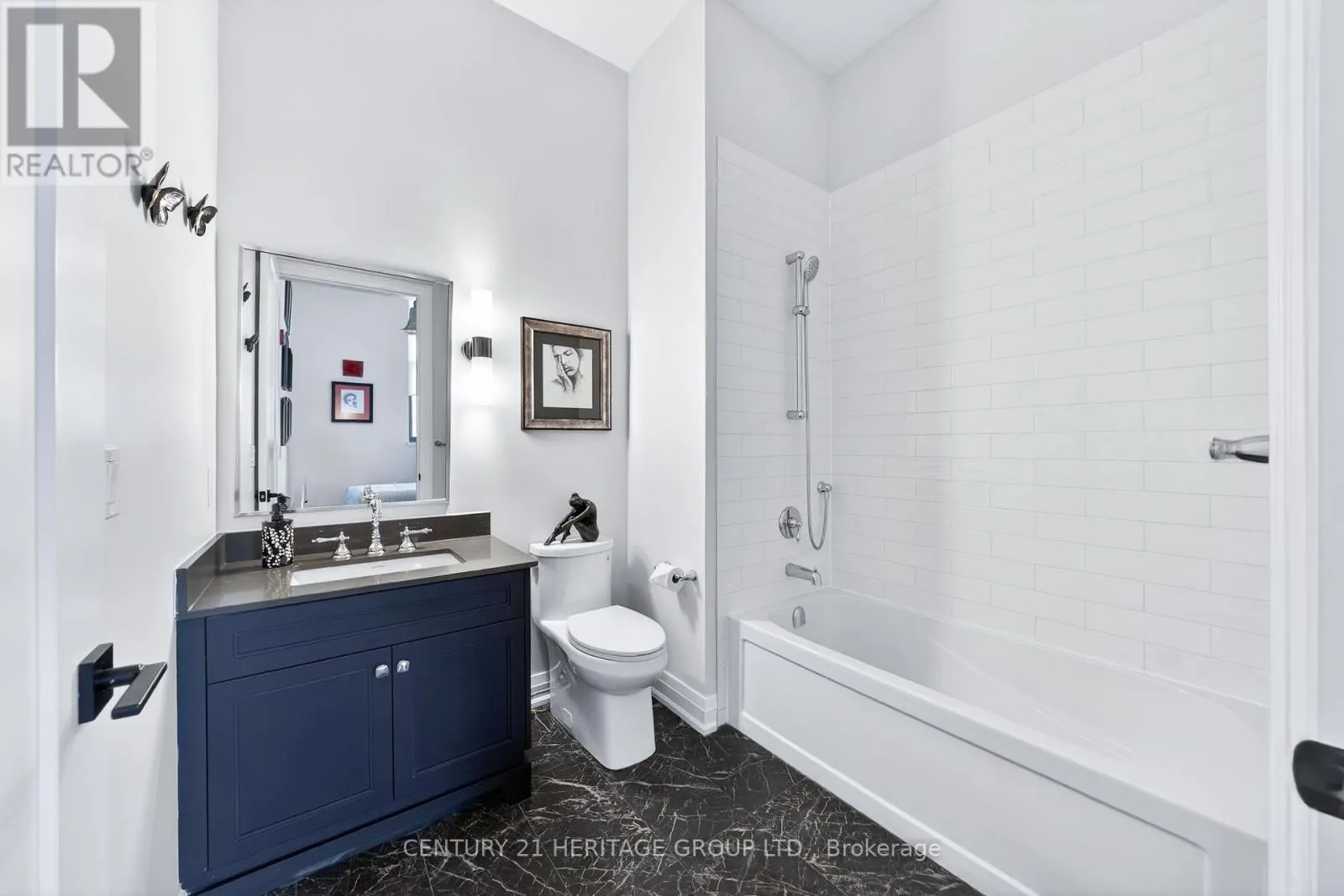 304 - 400 PARK AVENUE