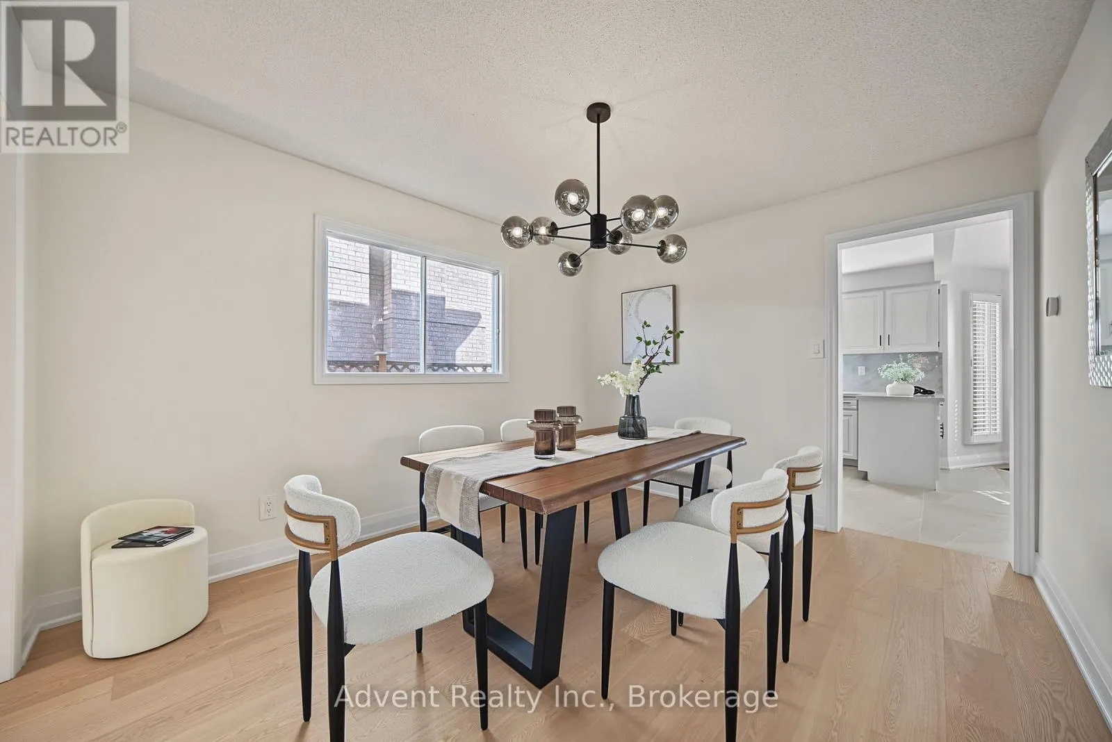 108 VALLEYWAY CRESCENT