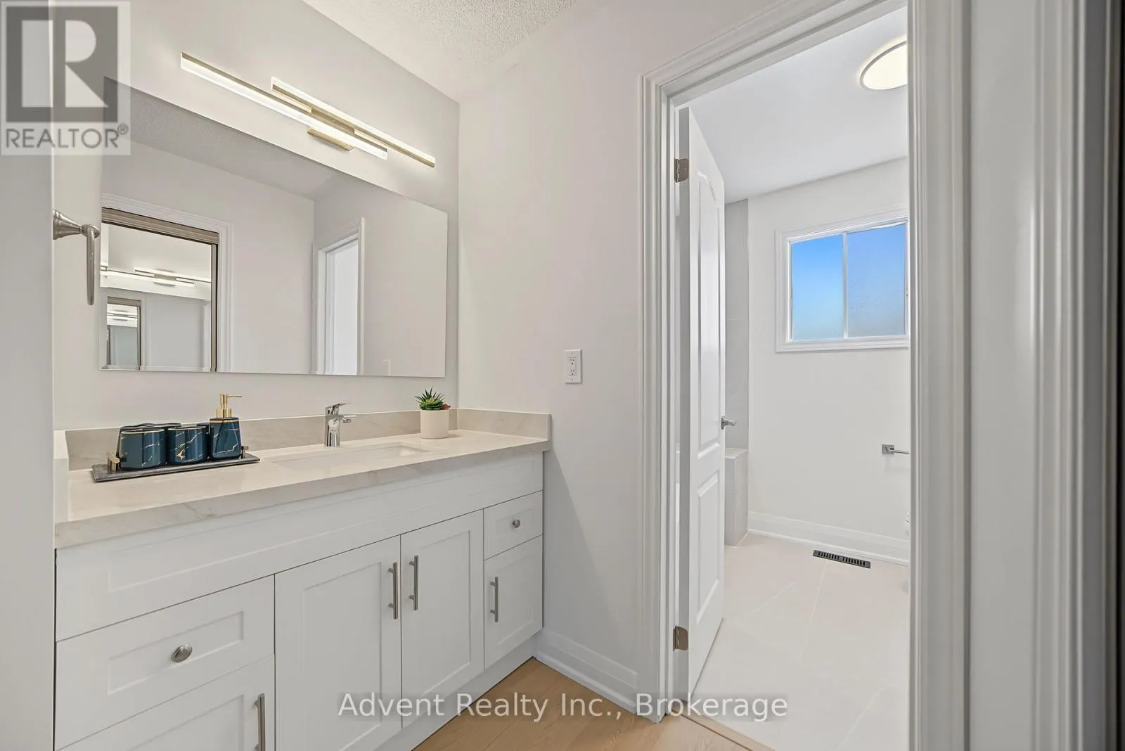 108 VALLEYWAY CRESCENT