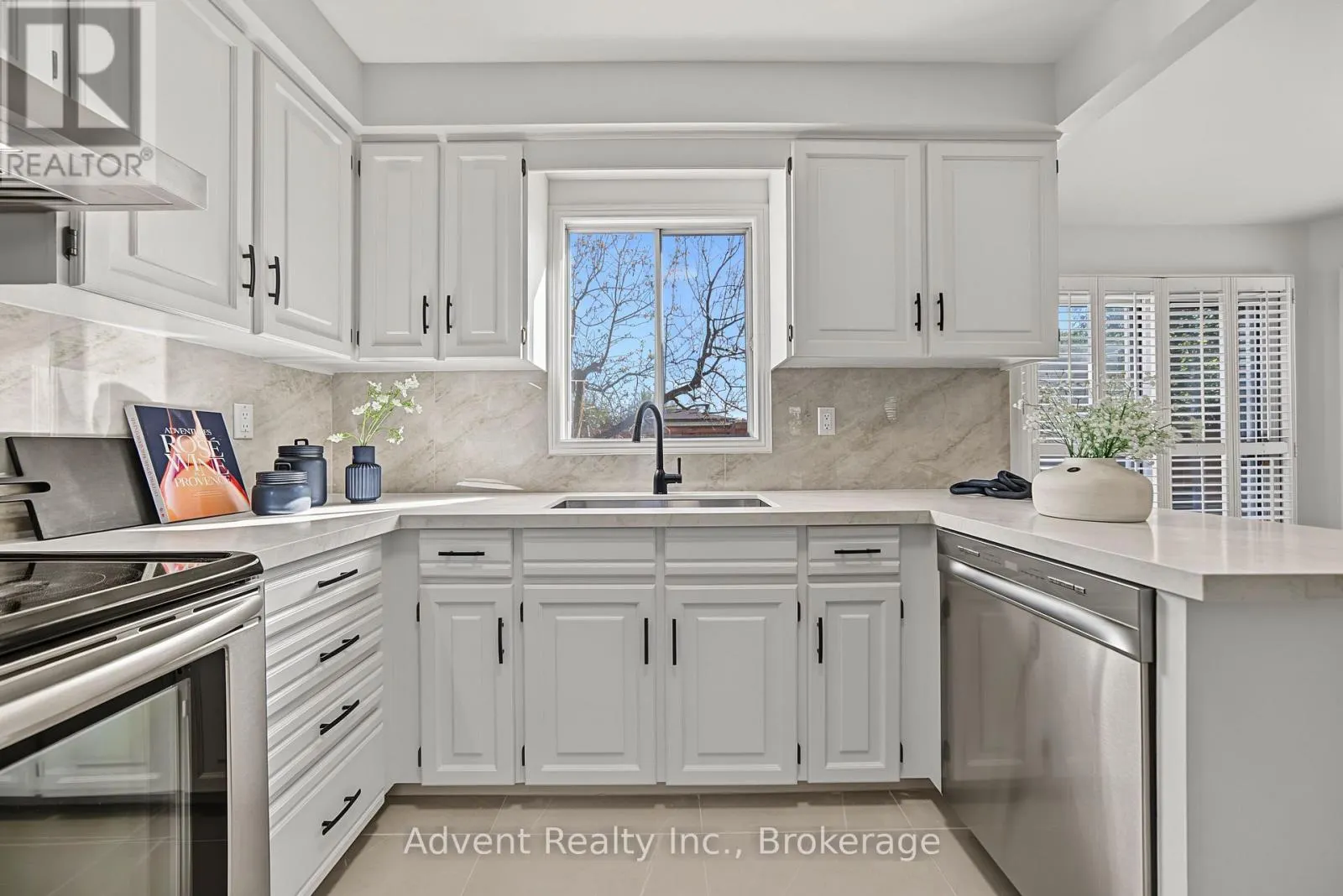 108 VALLEYWAY CRESCENT