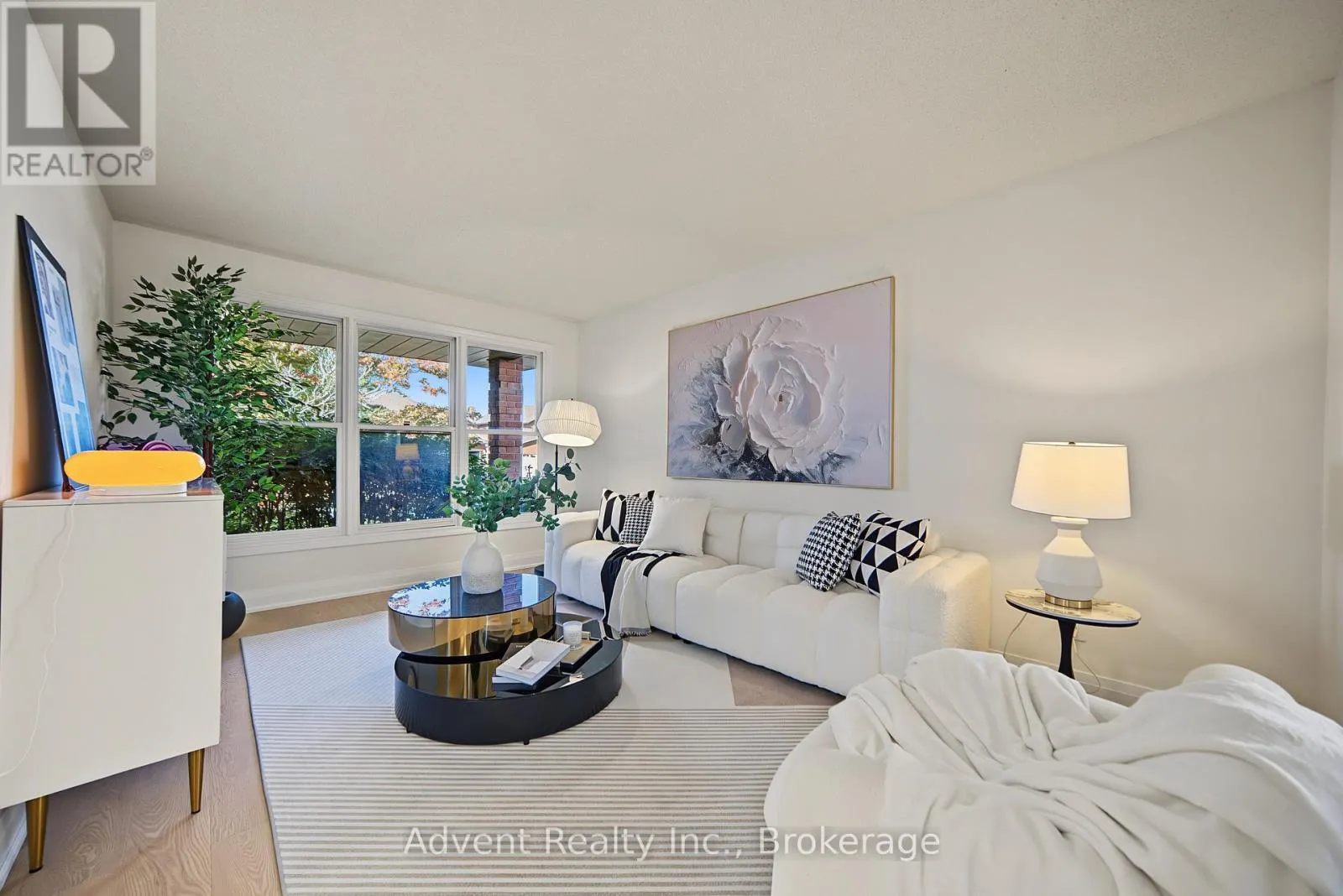 108 VALLEYWAY CRESCENT