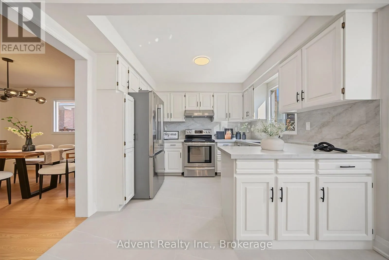 108 VALLEYWAY CRESCENT