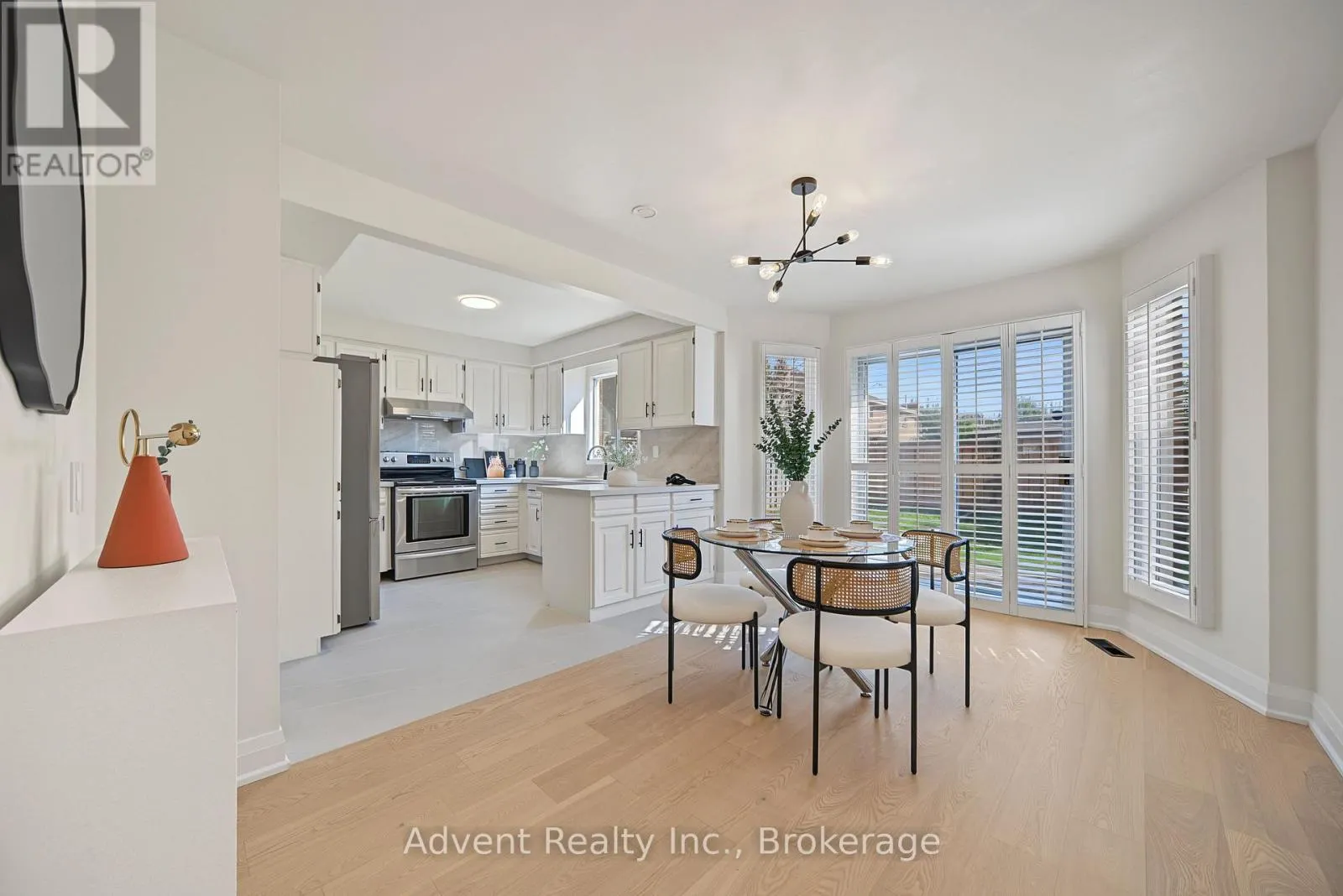 108 VALLEYWAY CRESCENT