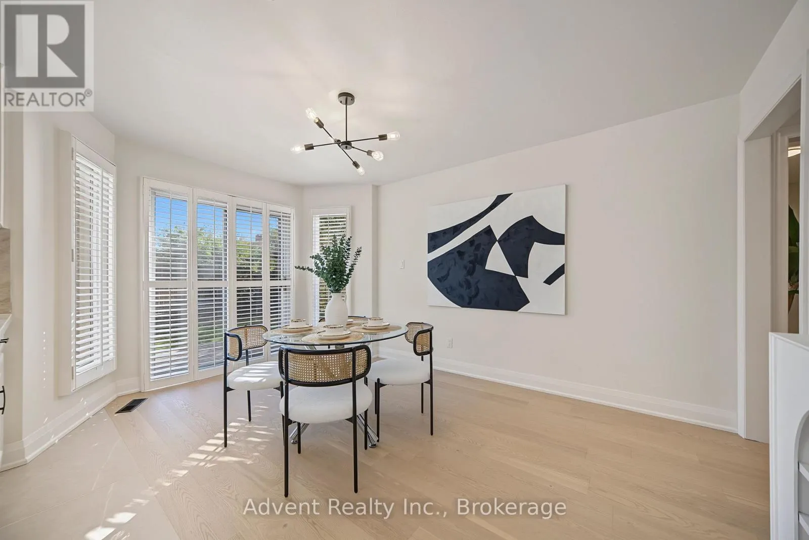 108 VALLEYWAY CRESCENT