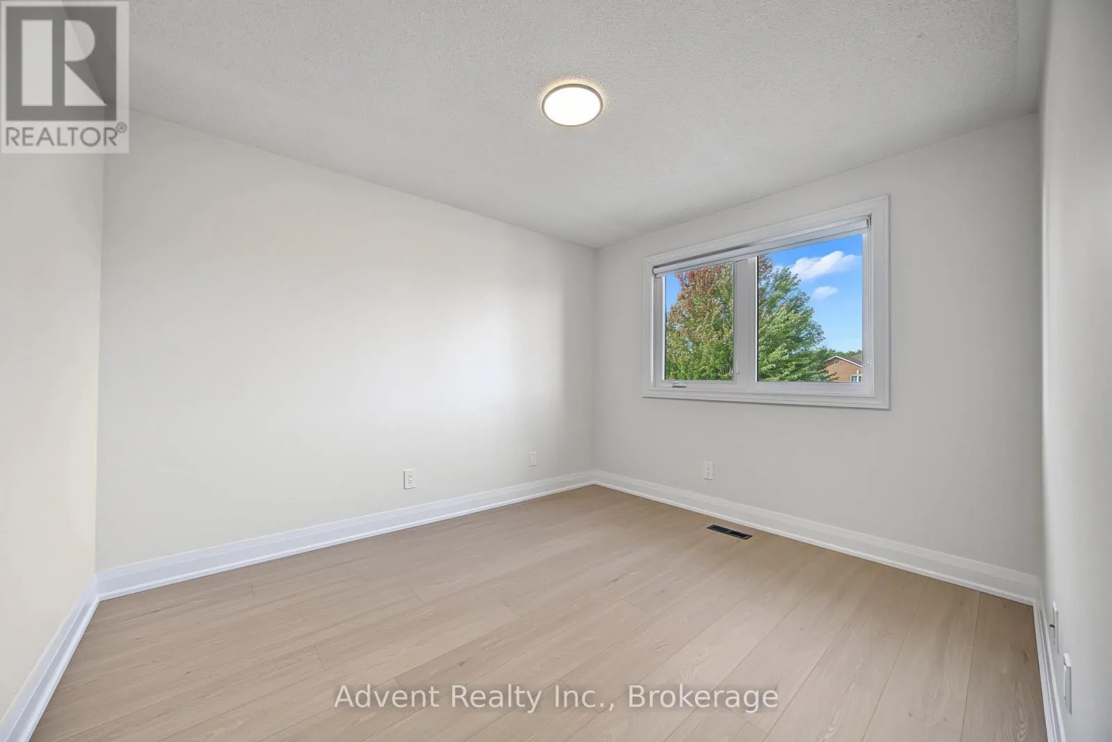 108 VALLEYWAY CRESCENT