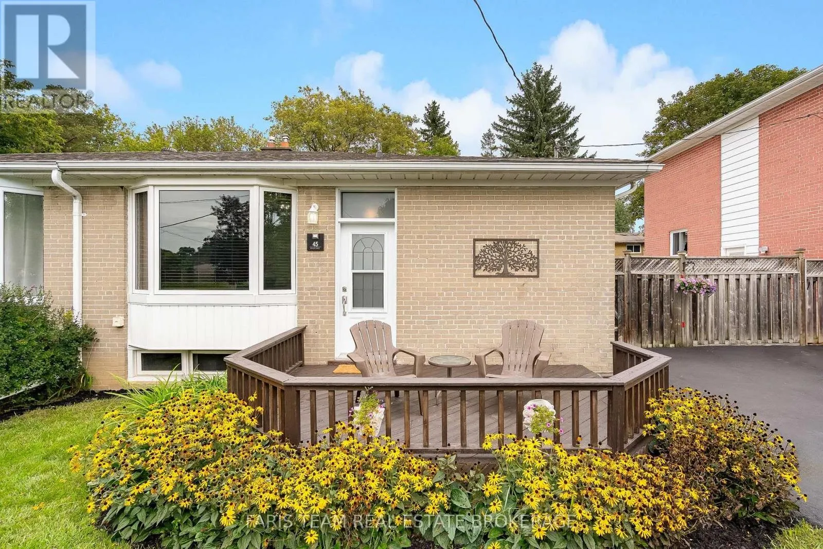 45 BAILEY CRESCENT