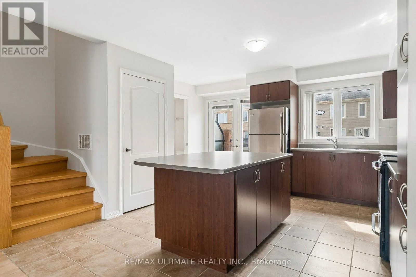 26 WALTER DOVE COURT