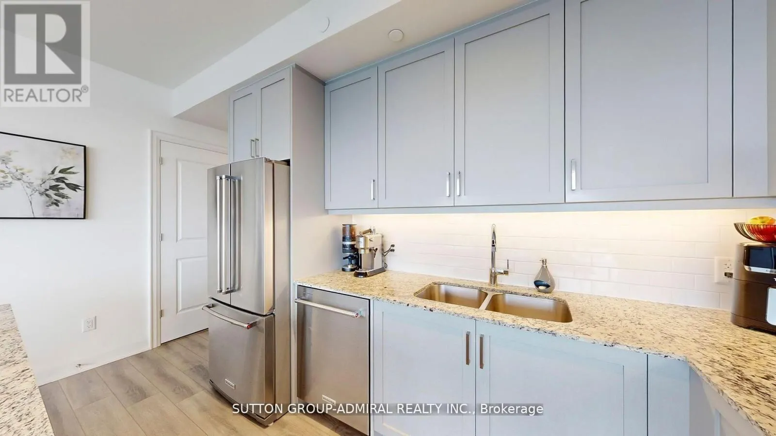 1103 - 20 GATINEAU DRIVE