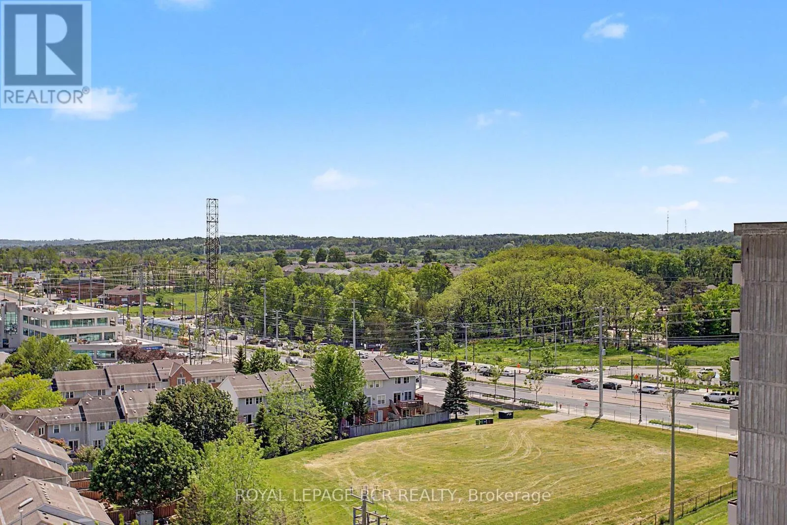1011 - 40 WILLIAM ROE BOULEVARD