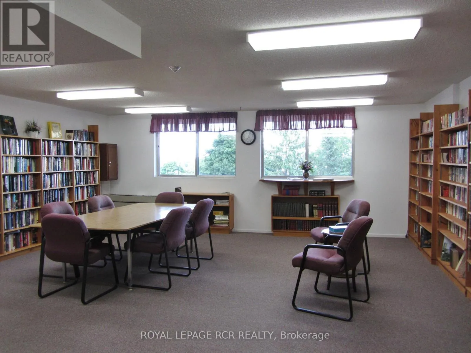 1011 - 40 WILLIAM ROE BOULEVARD