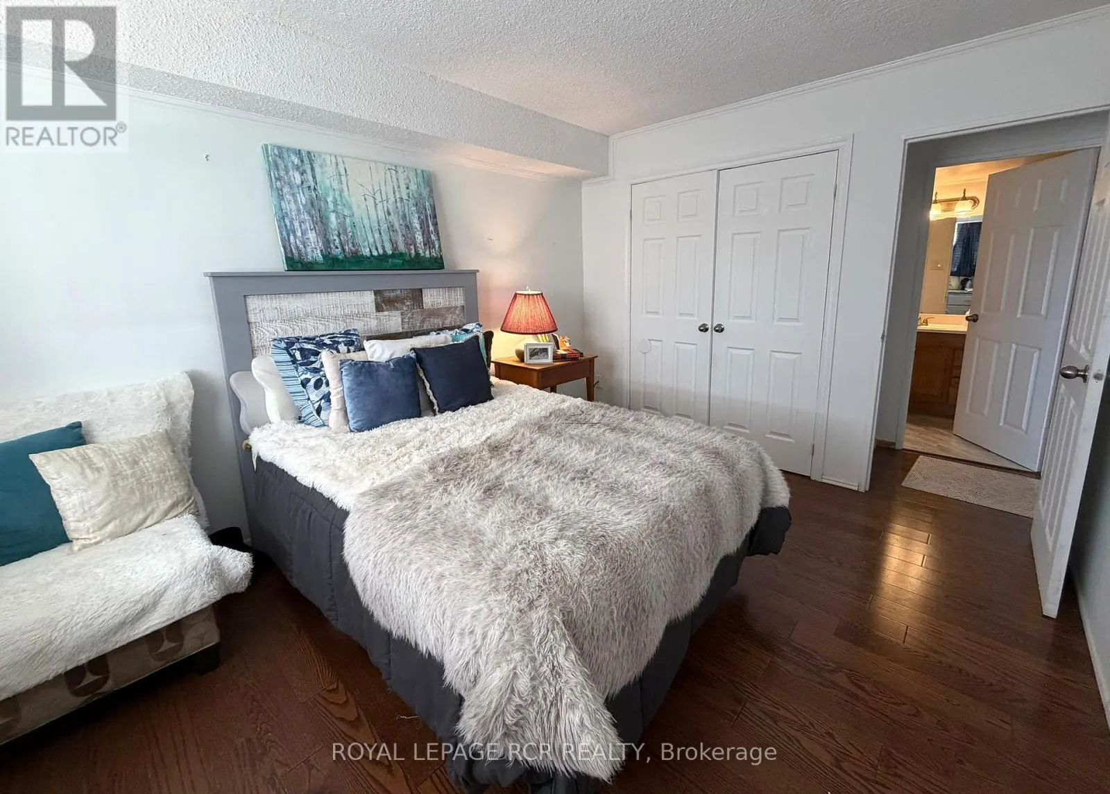 1011 - 40 WILLIAM ROE BOULEVARD