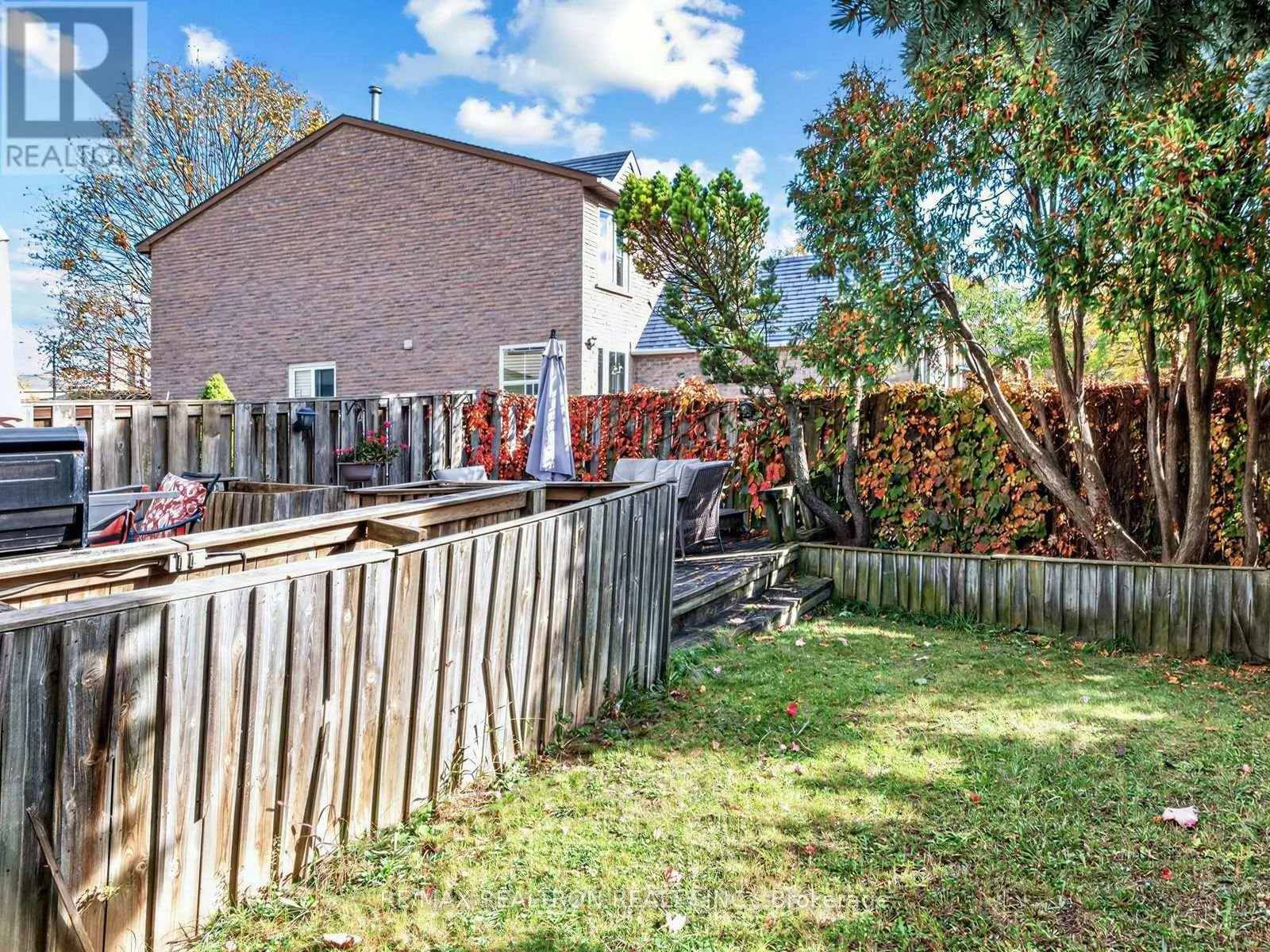 45 MCCLINTOCK CRESCENT