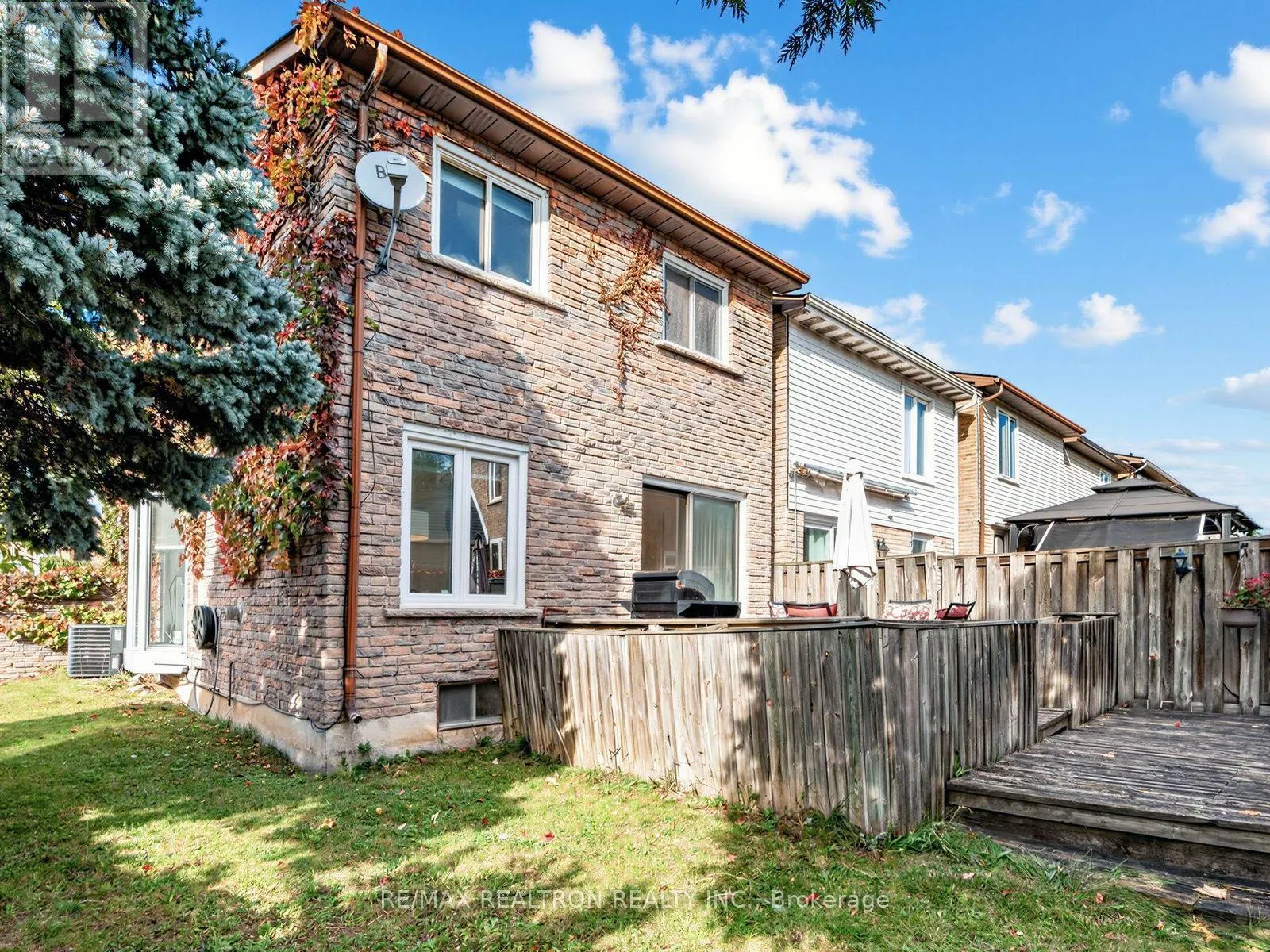 45 MCCLINTOCK CRESCENT