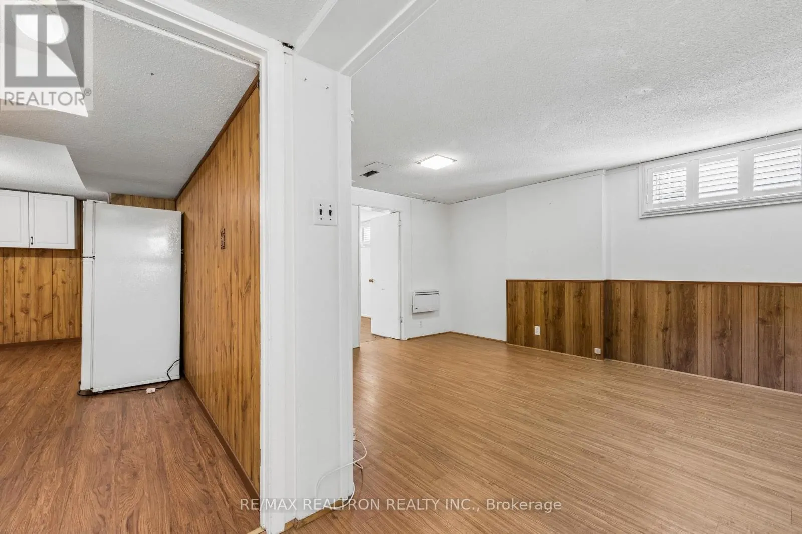 253 SILVERBIRCH DRIVE