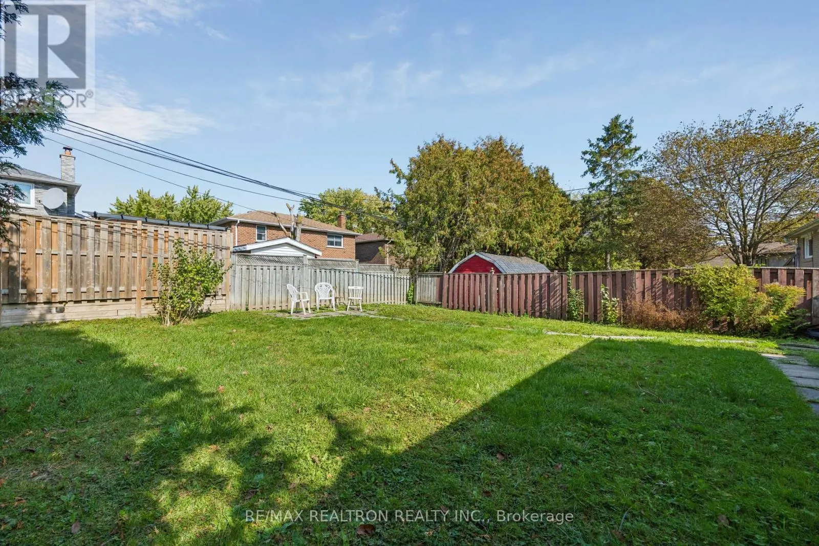 253 SILVERBIRCH DRIVE