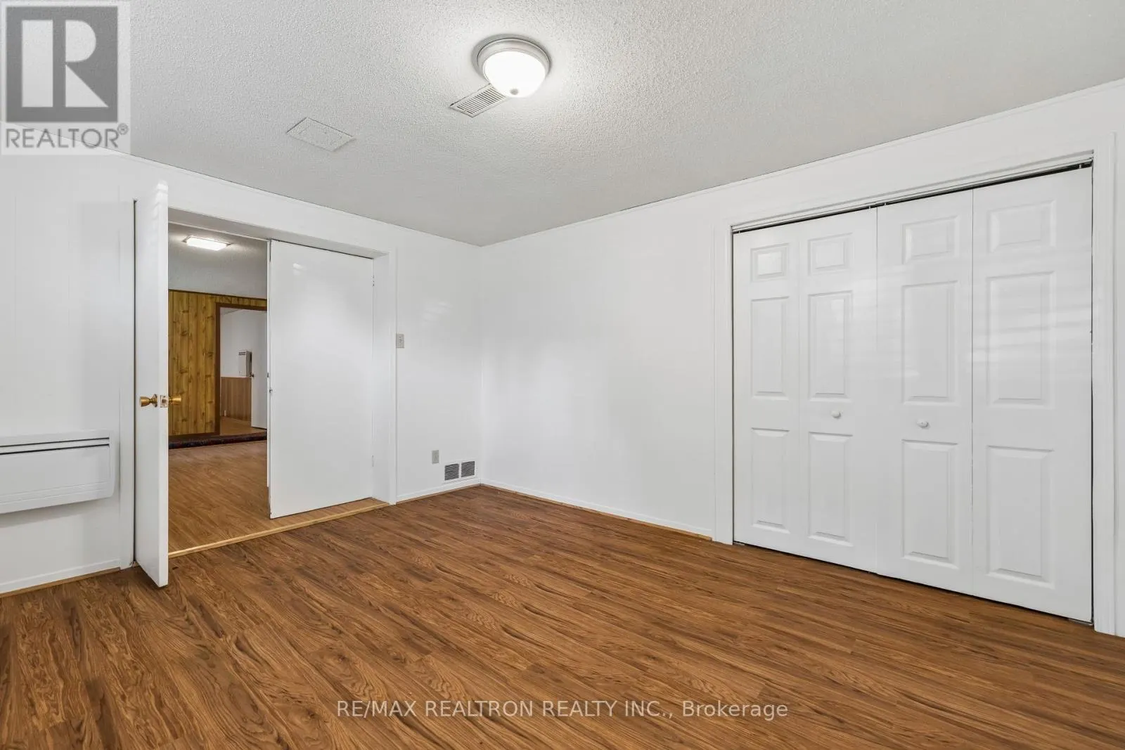 253 SILVERBIRCH DRIVE