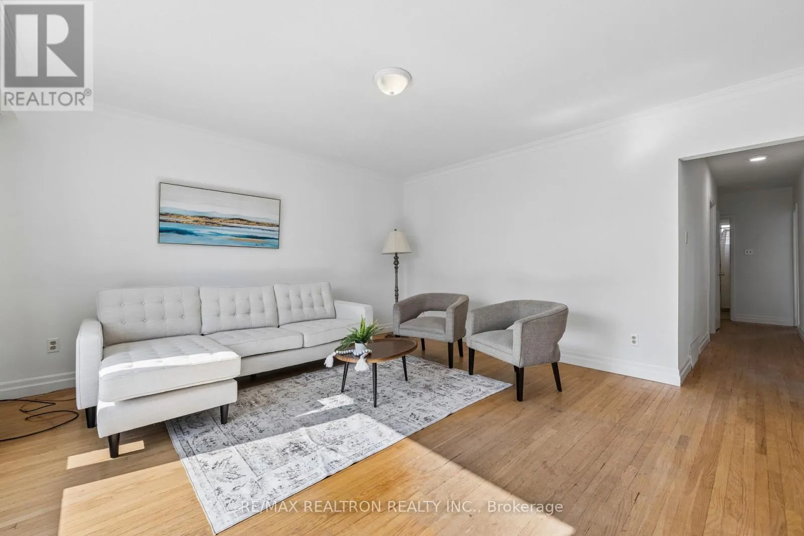 253 SILVERBIRCH DRIVE