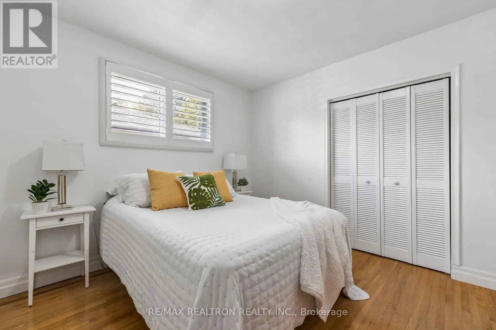 253 SILVERBIRCH DRIVE