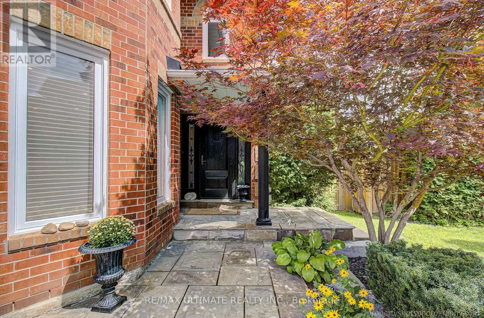351 FAIRWAY GARDENS