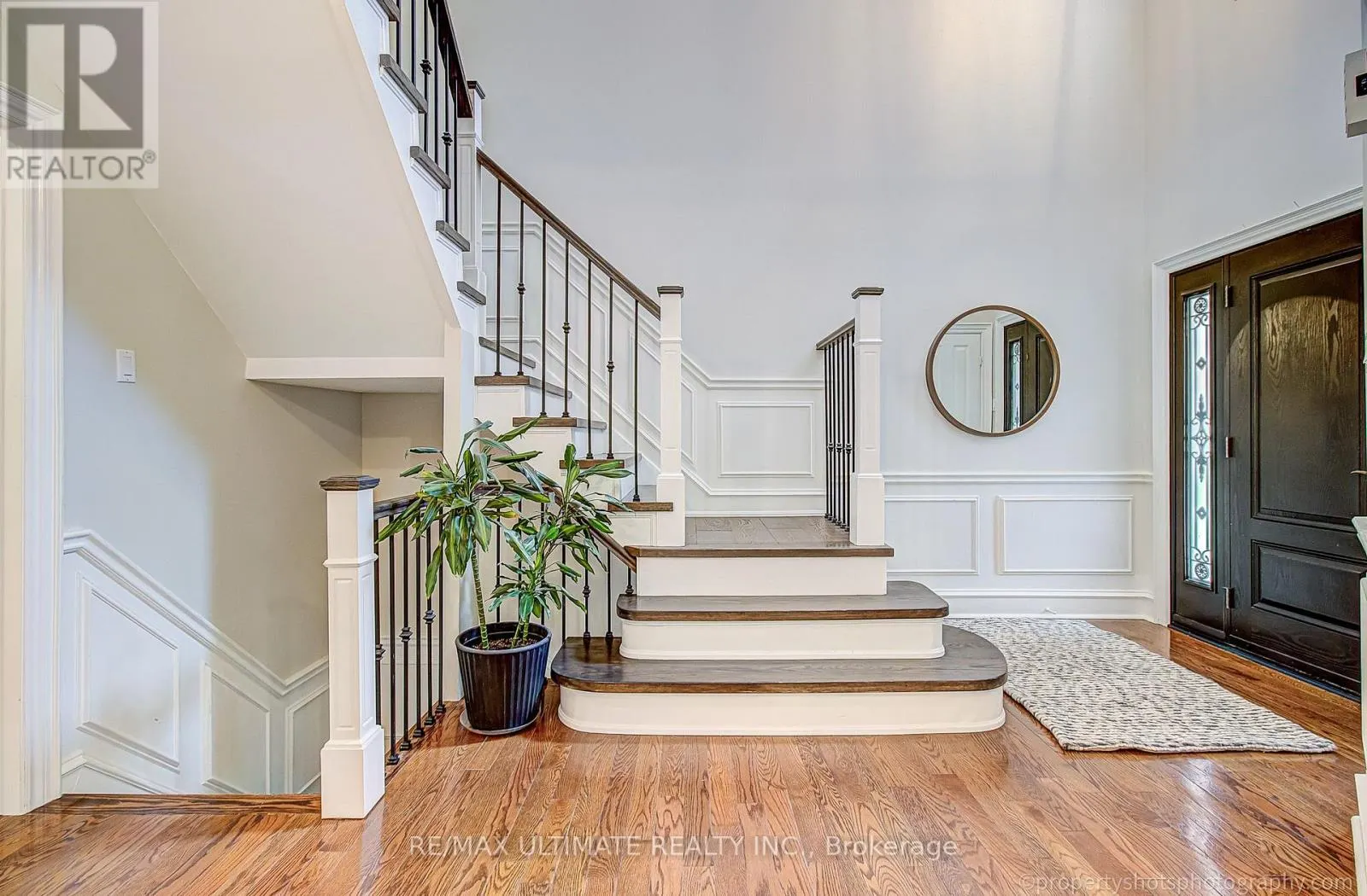 351 FAIRWAY GARDENS