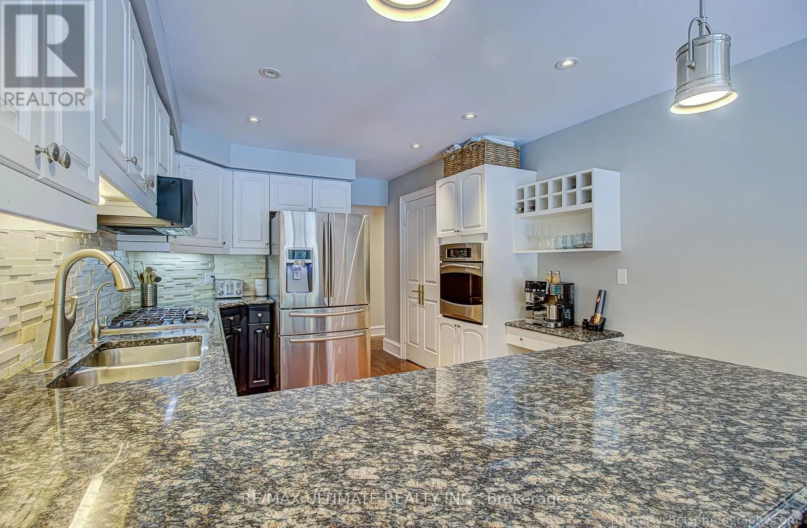 351 FAIRWAY GARDENS