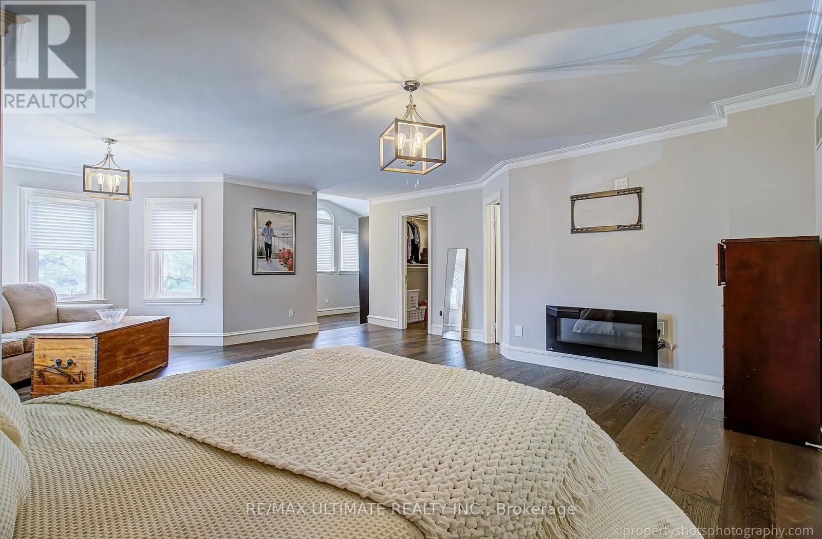 351 FAIRWAY GARDENS