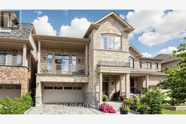 34 BUTTONLEAF CRESCENT