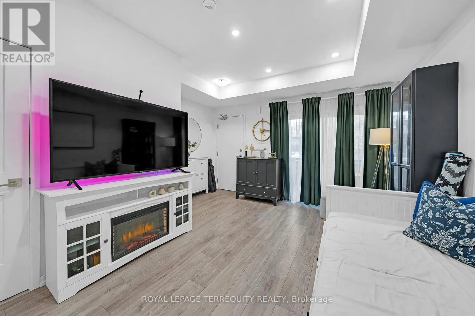 23 - 22 LYTHAM GREEN CIRCLE