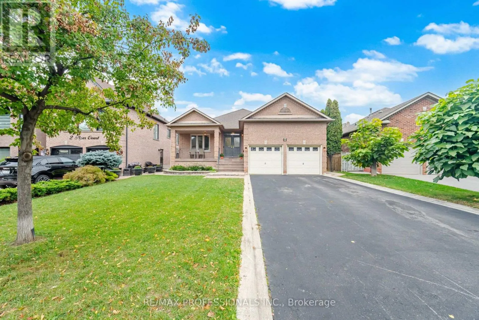 8 PIPER COURT
