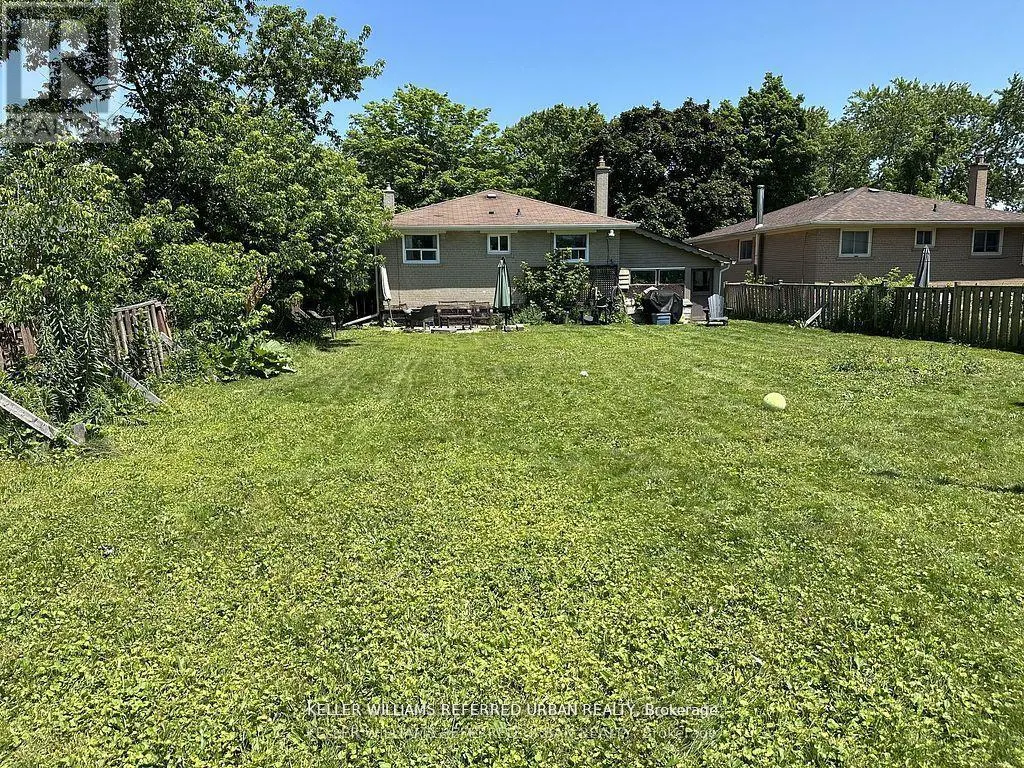 MAIN - 30 COLLINS CRESCENT