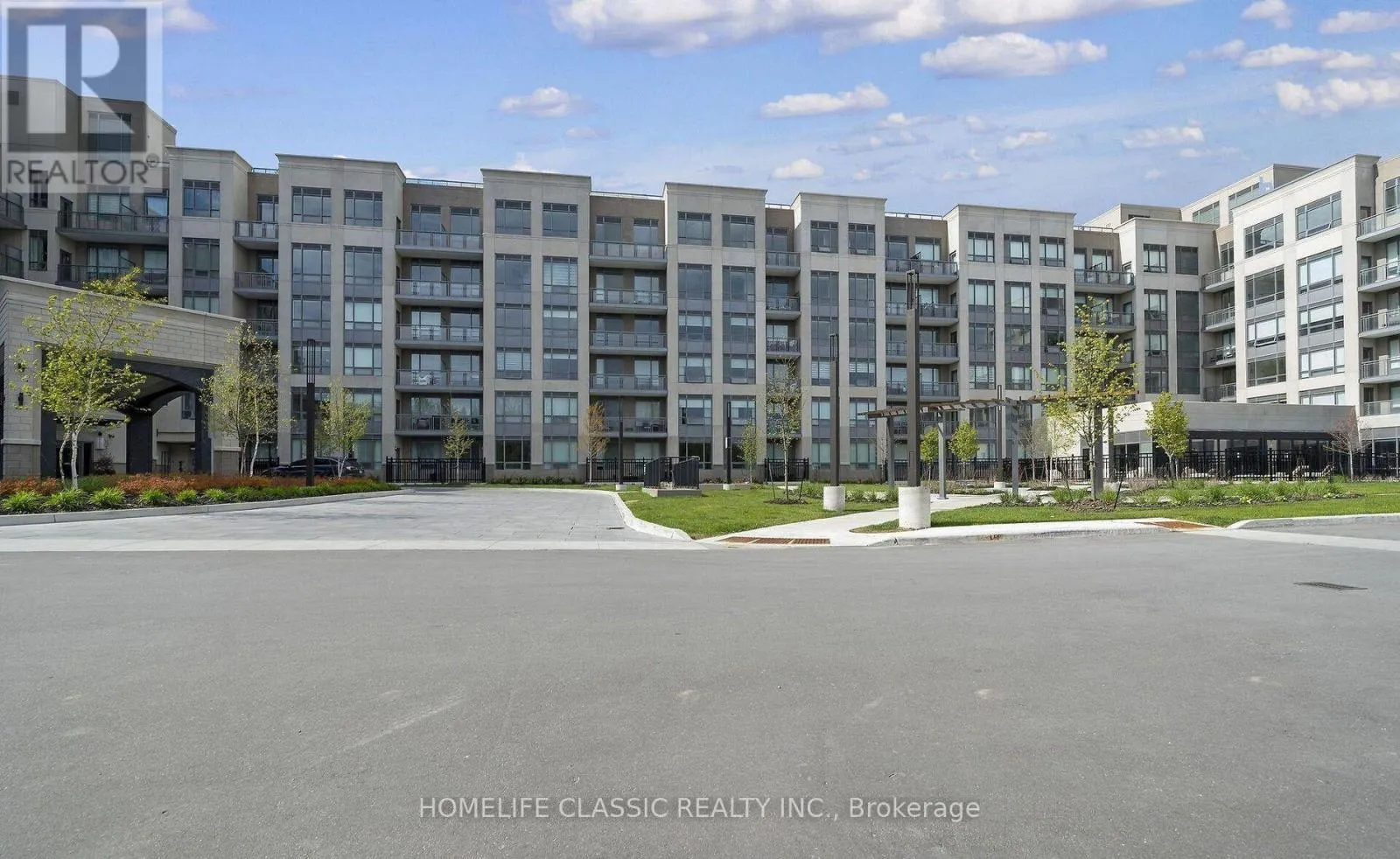 419 - 2075 KING ROAD