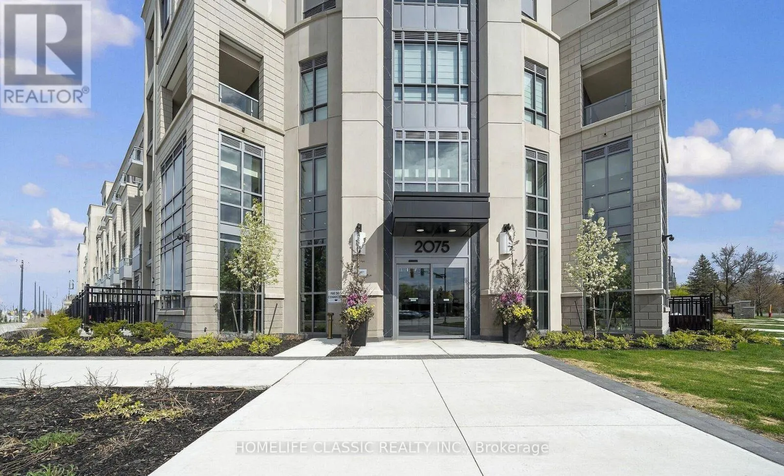 419 - 2075 KING ROAD
