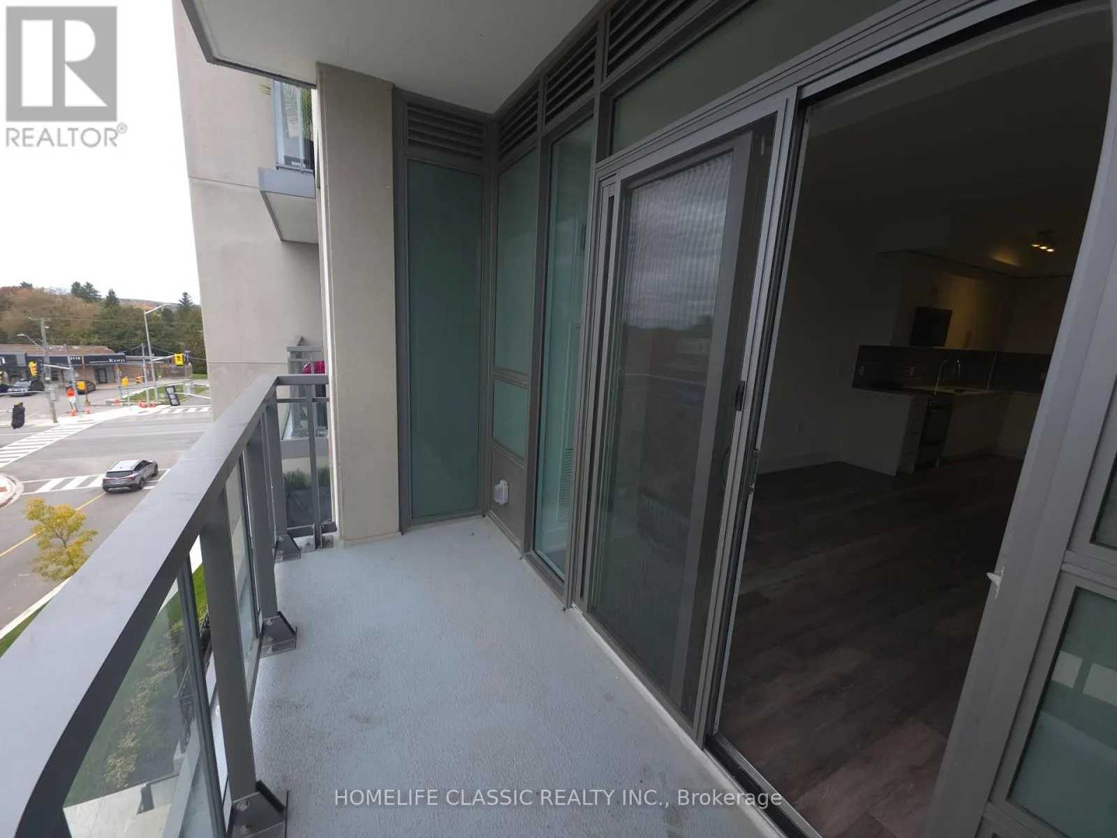 419 - 2075 KING ROAD