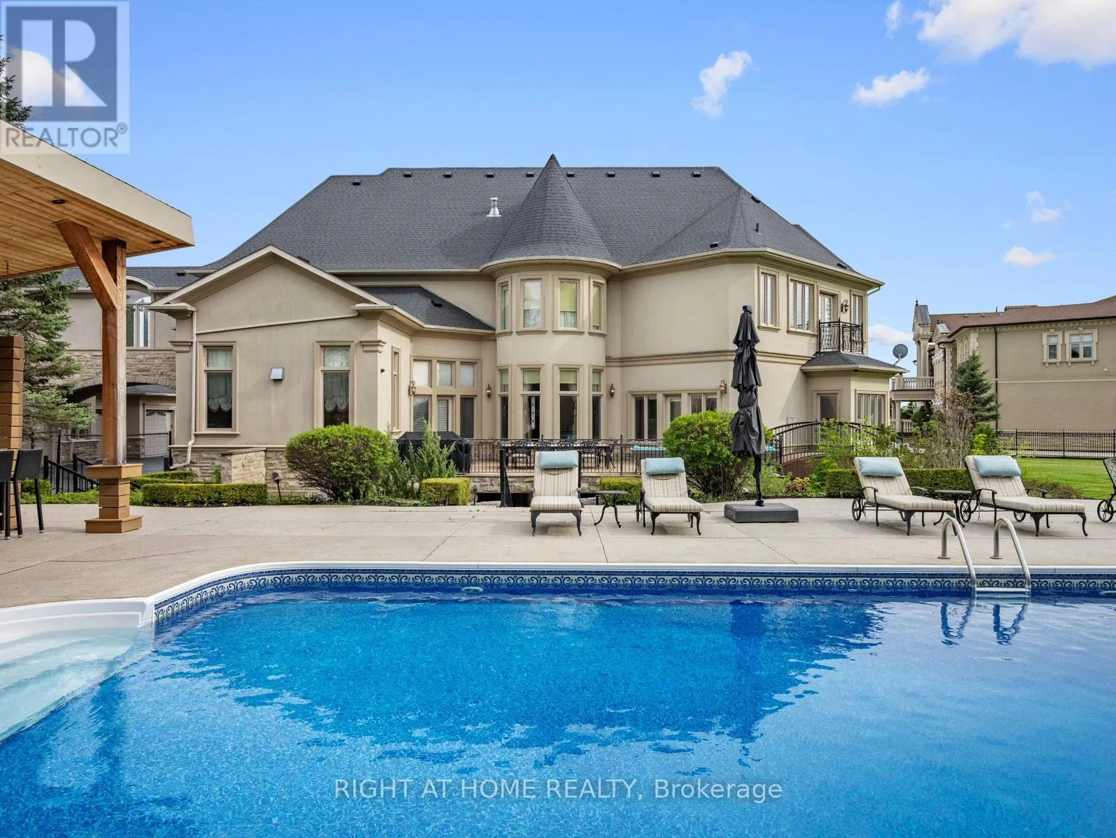 100 ROCMARY PLACE