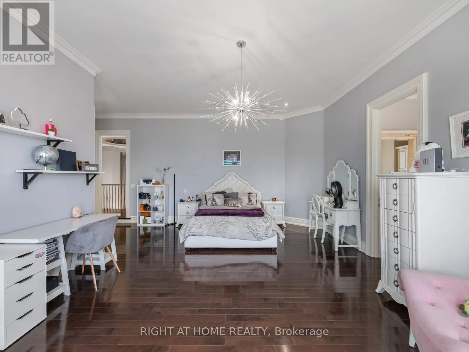 100 ROCMARY PLACE