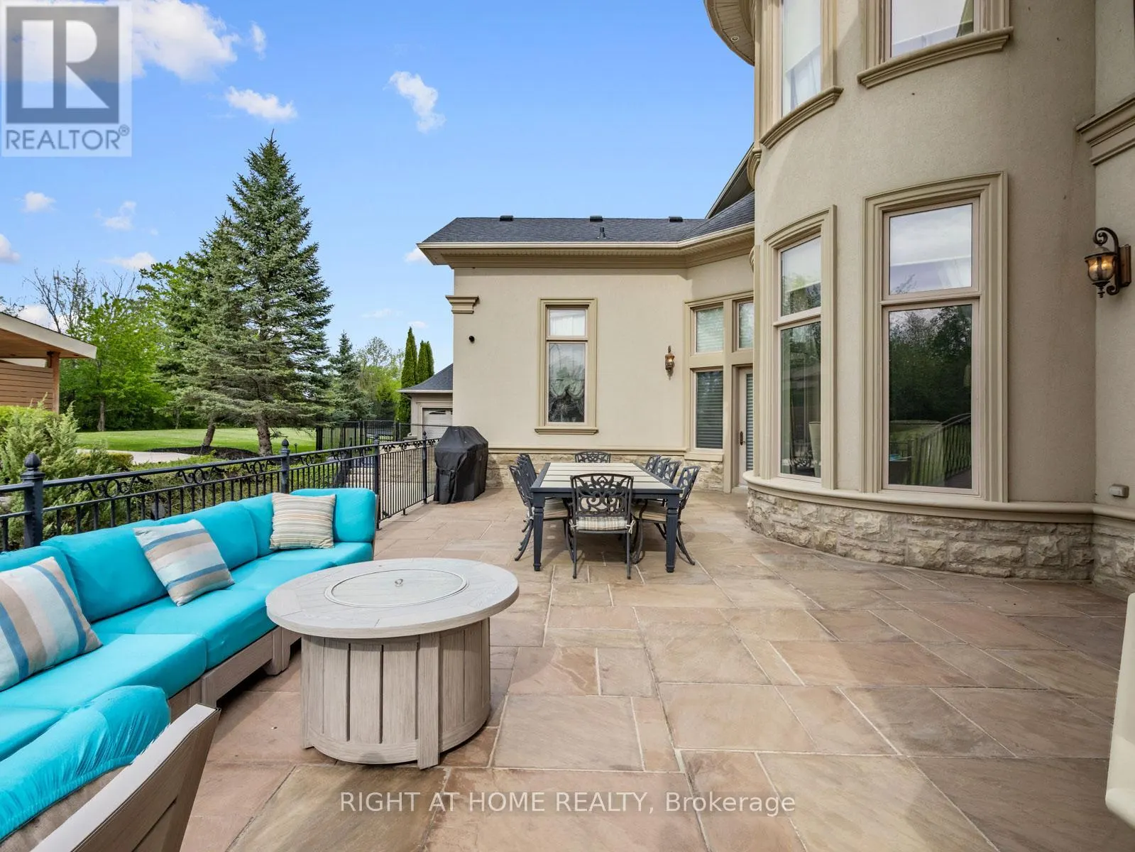 100 ROCMARY PLACE