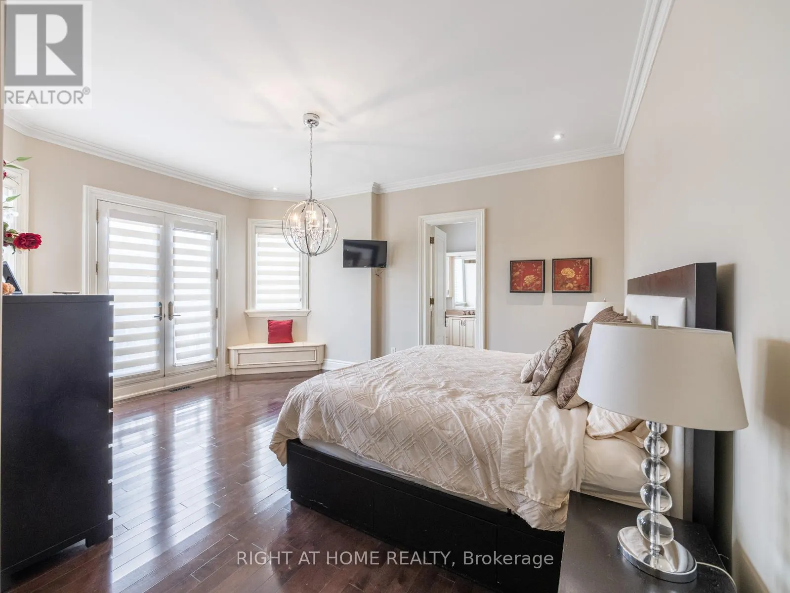 100 ROCMARY PLACE