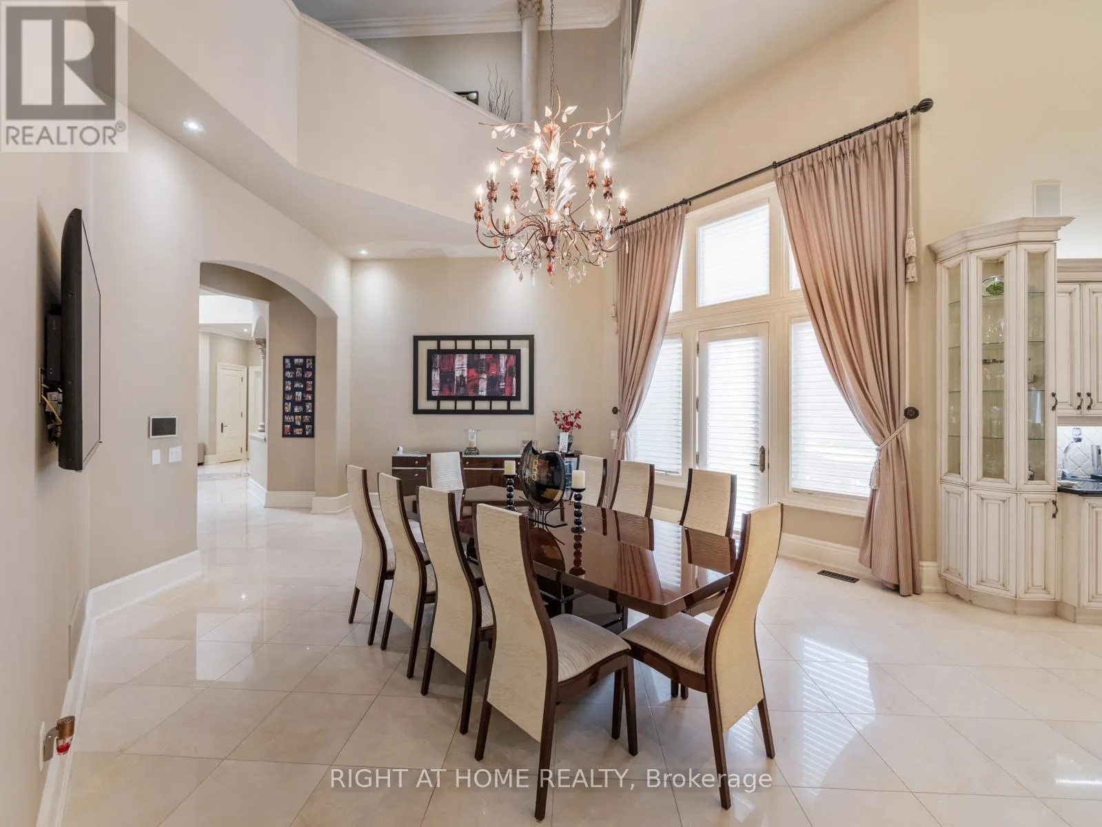 100 ROCMARY PLACE