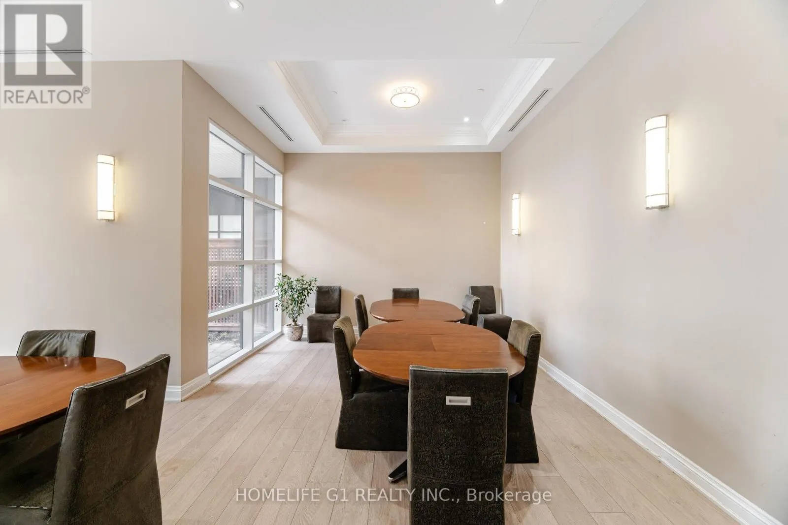 212 - 2396 MAJOR MACKENZIE DRIVE