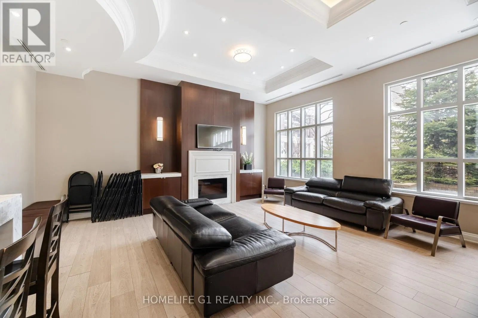 212 - 2396 MAJOR MACKENZIE DRIVE