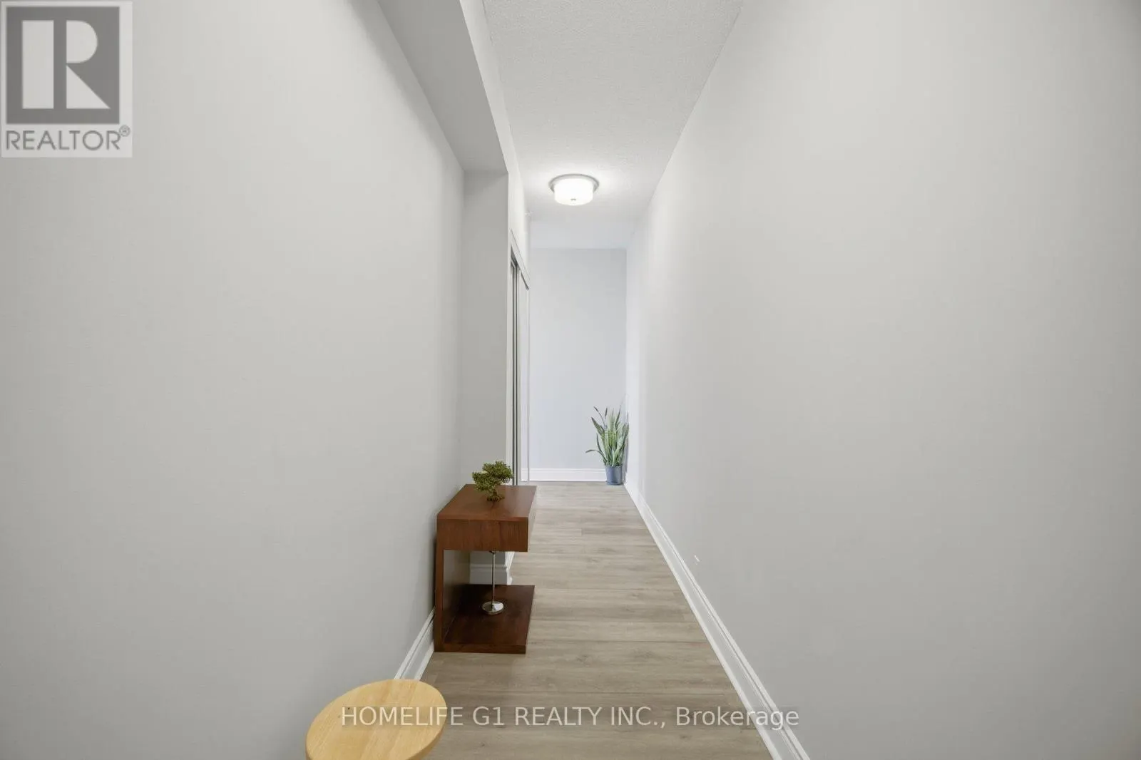 212 - 2396 MAJOR MACKENZIE DRIVE