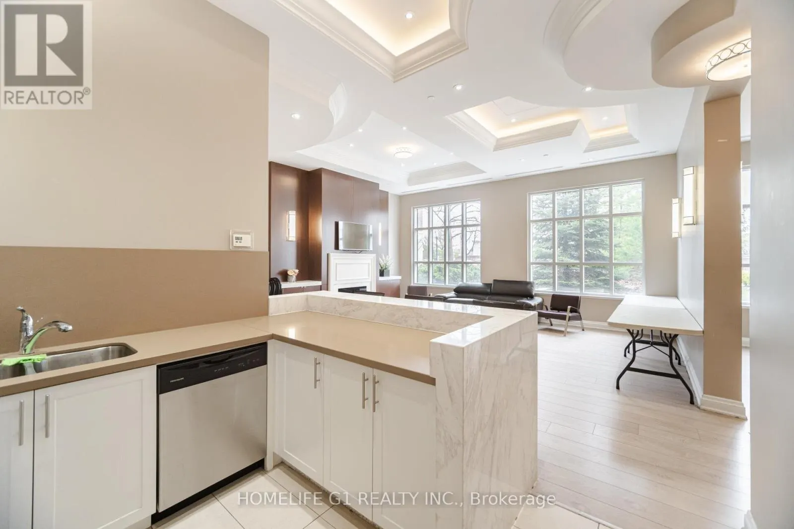 212 - 2396 MAJOR MACKENZIE DRIVE