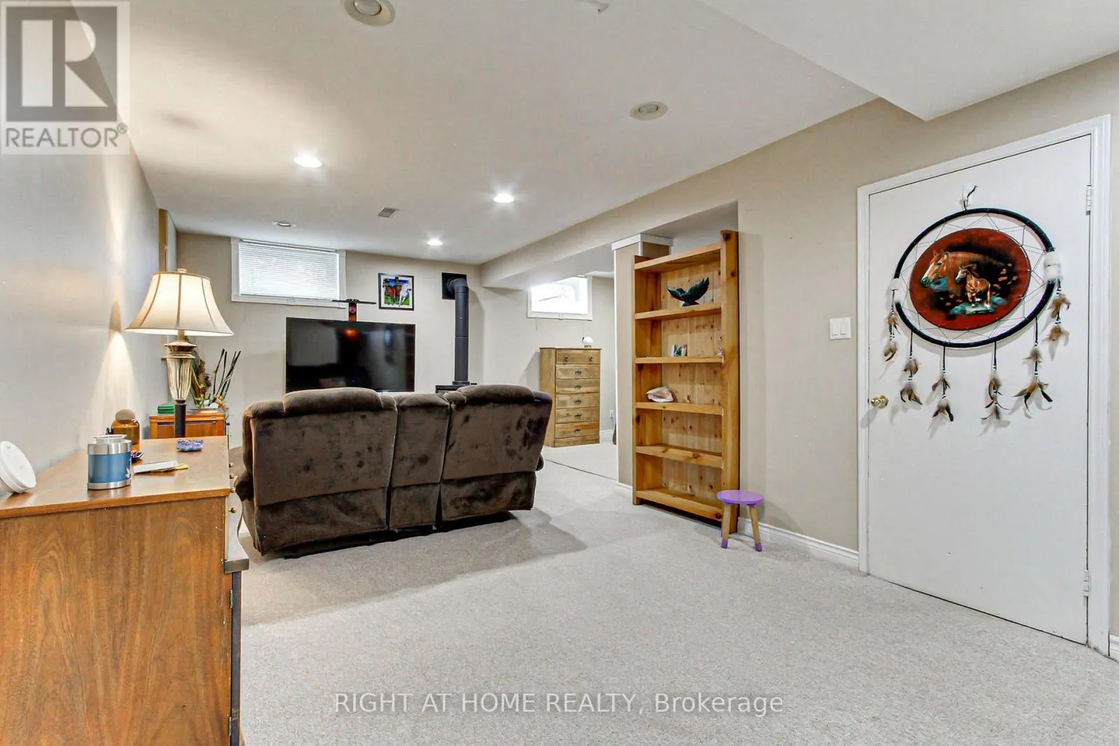 30 KITIMAT CRESCENT