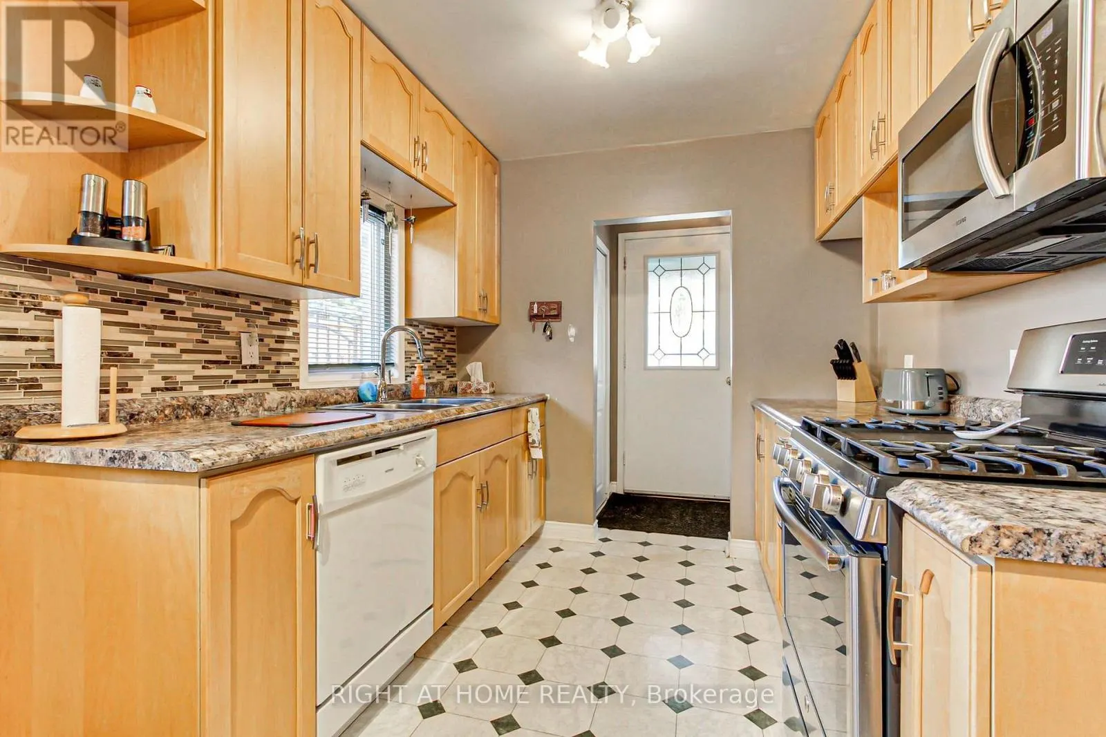 30 KITIMAT CRESCENT