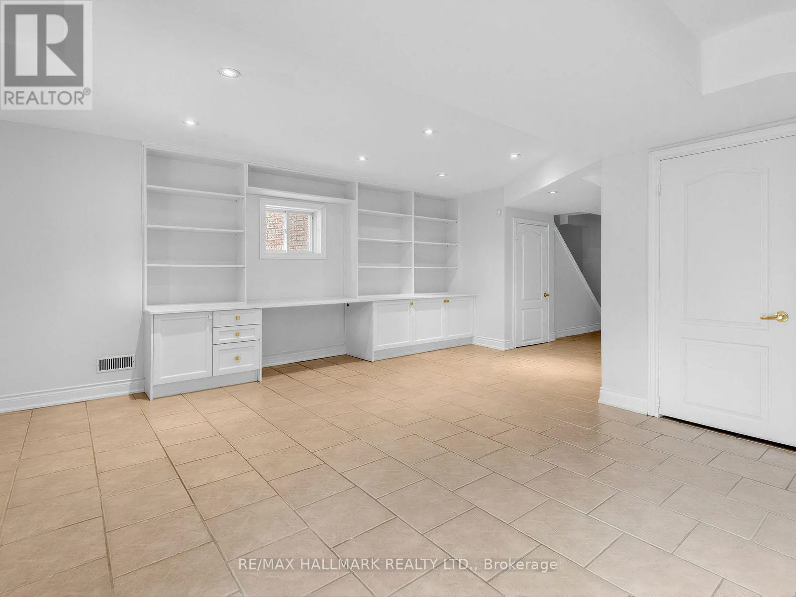 37 CHERRY BUSH ROAD