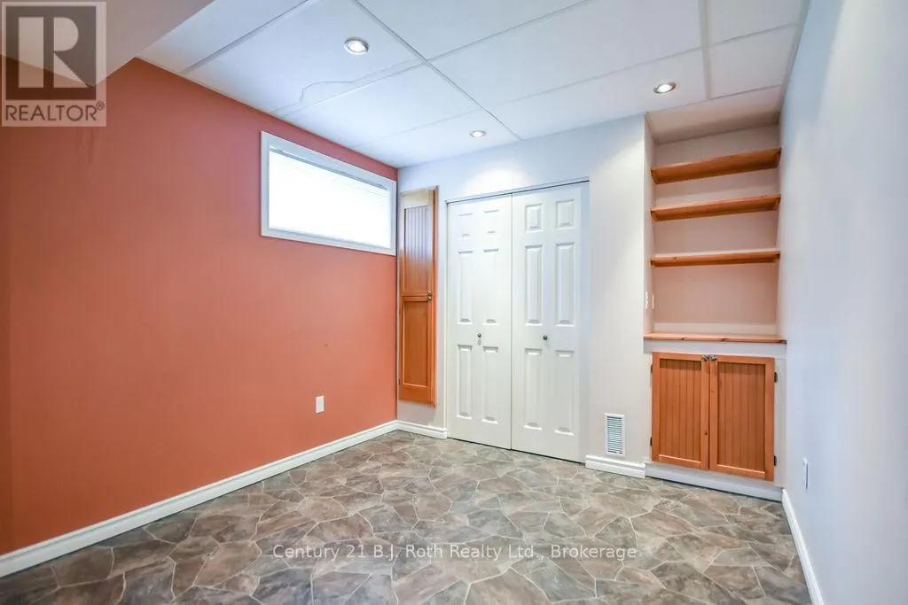 1117 CORRIE STREET