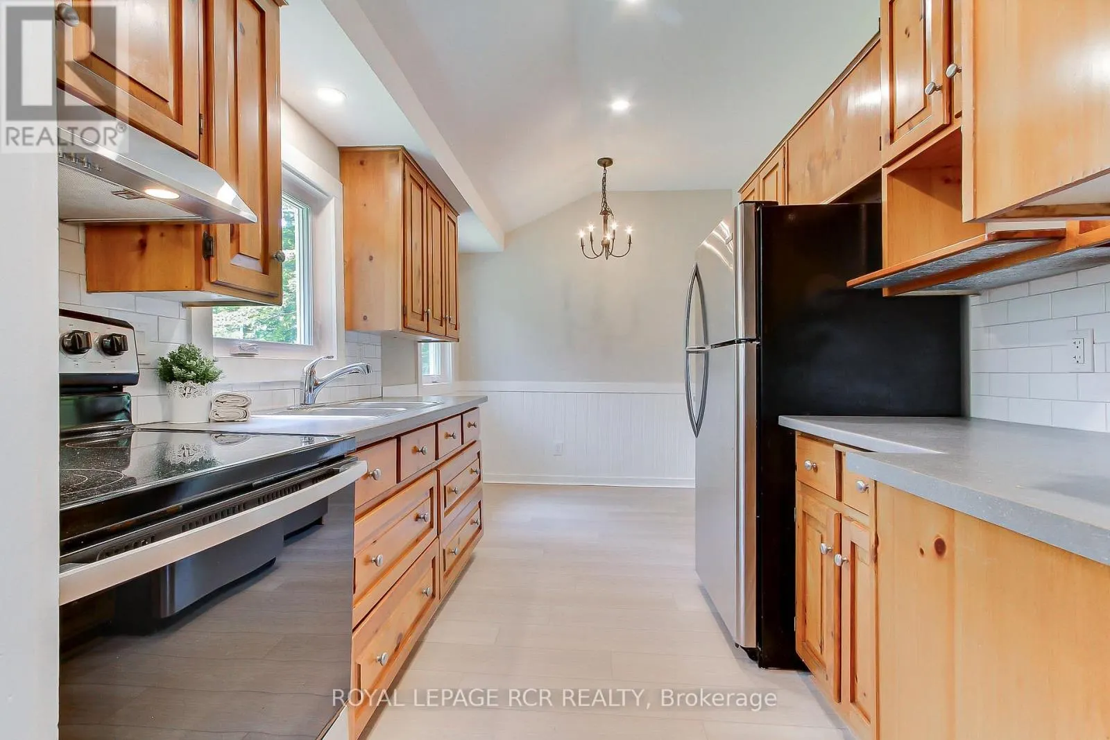 3967 ALGONQUIN AVENUE